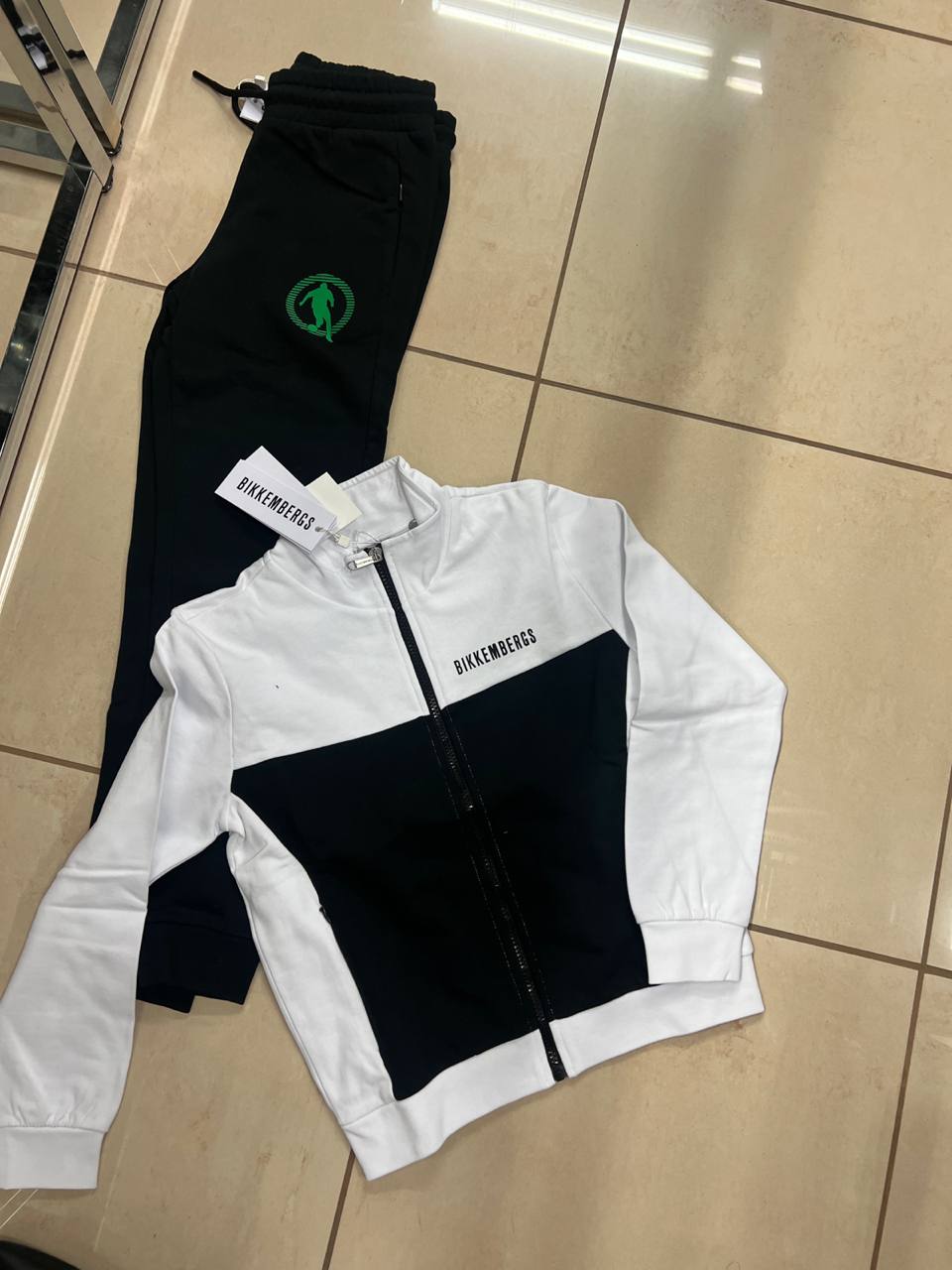 Фото Outlet