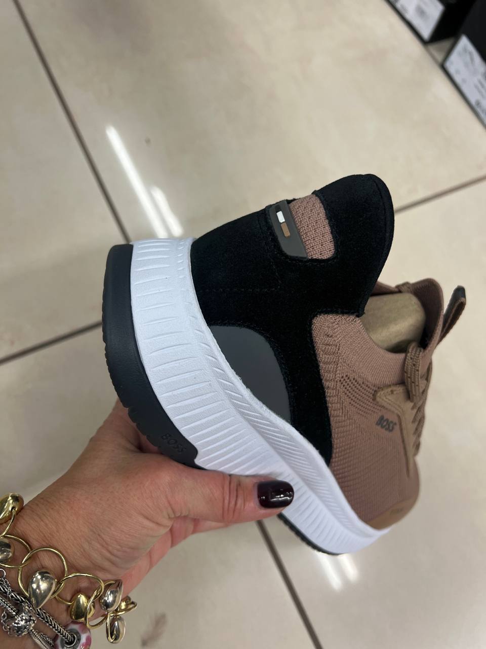 Фото Outlet