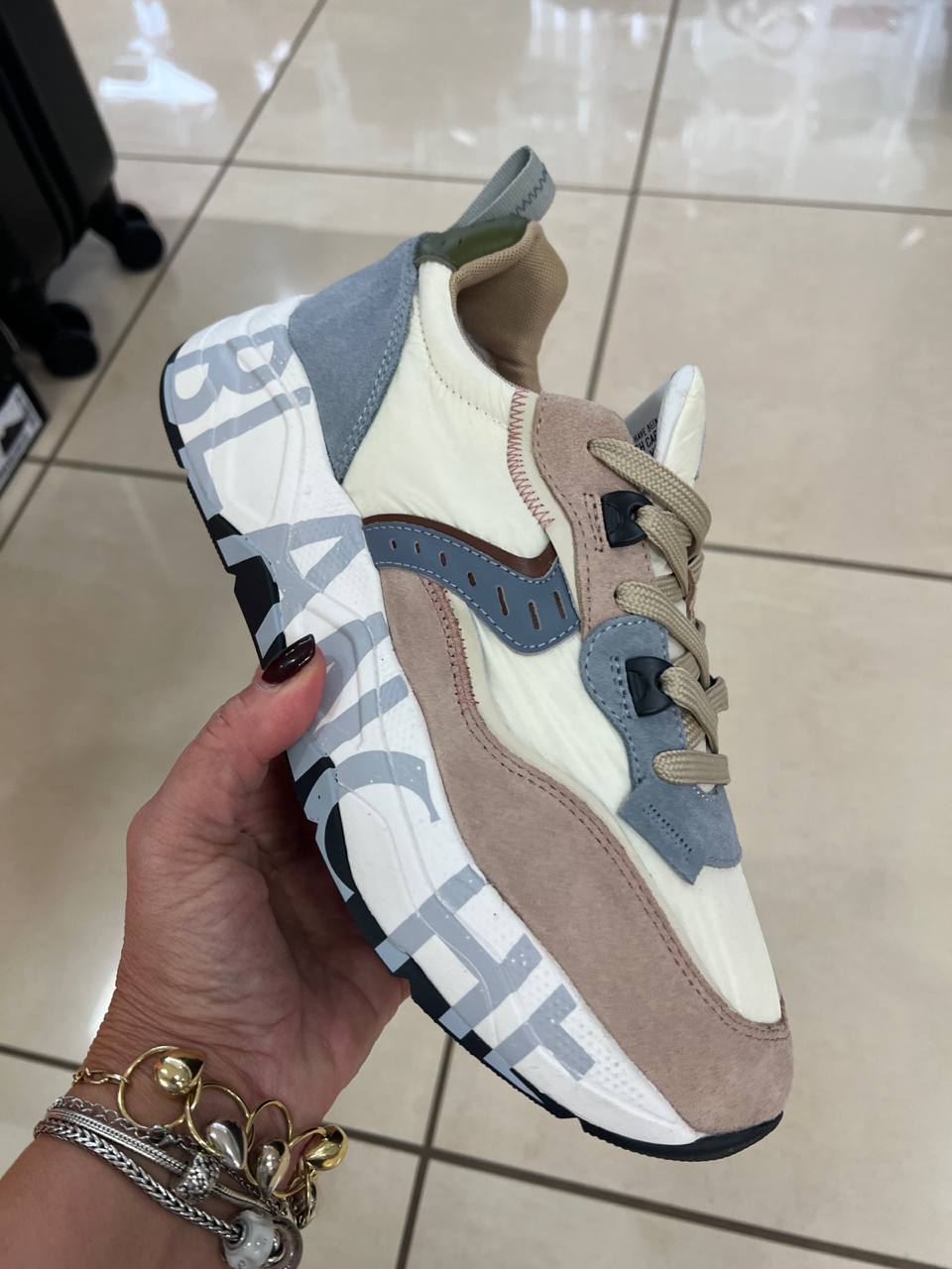 Фото Outlet