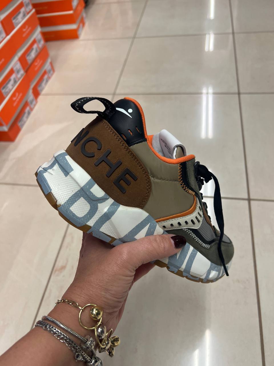 Фото Outlet