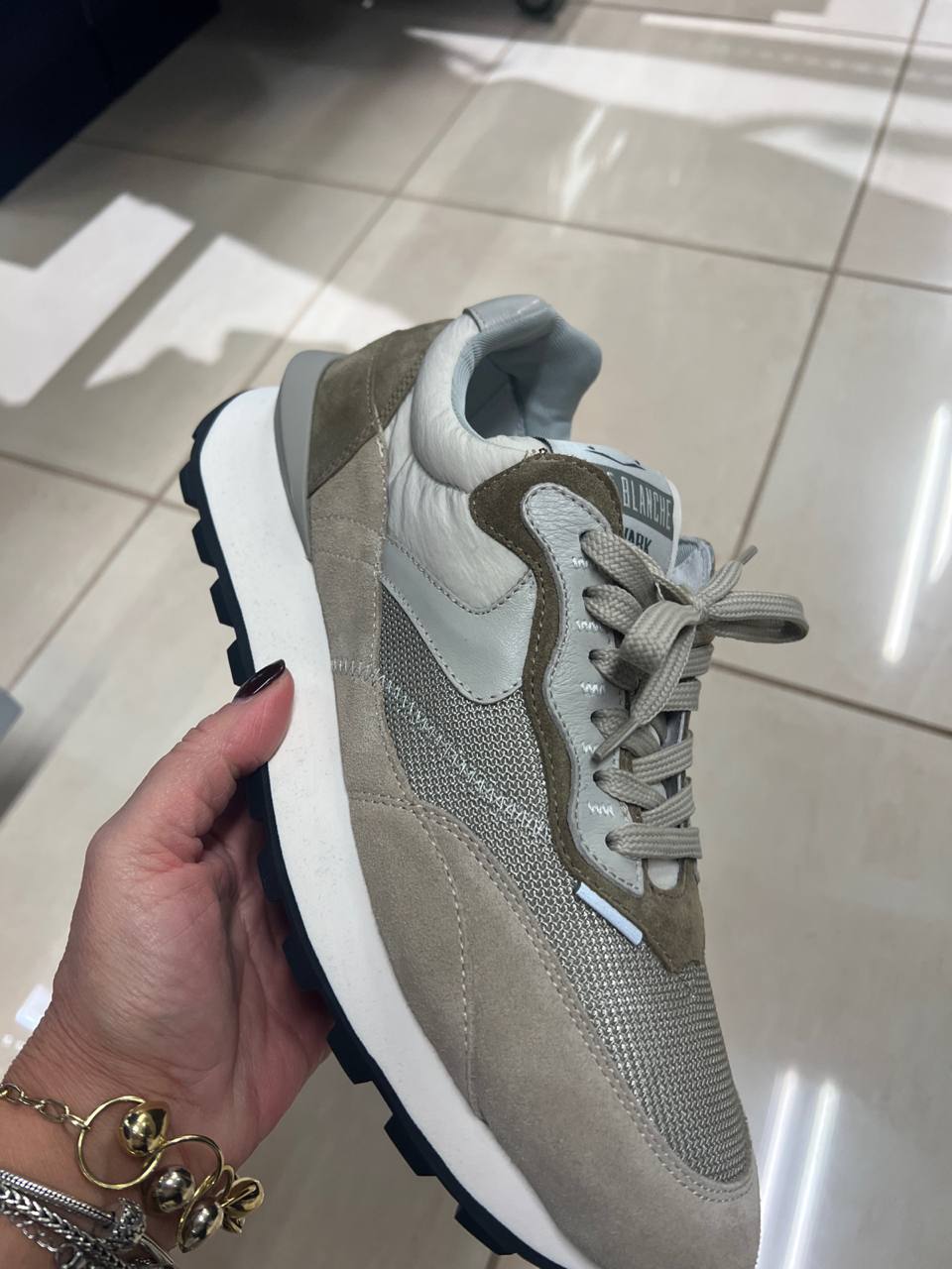 Фото Outlet