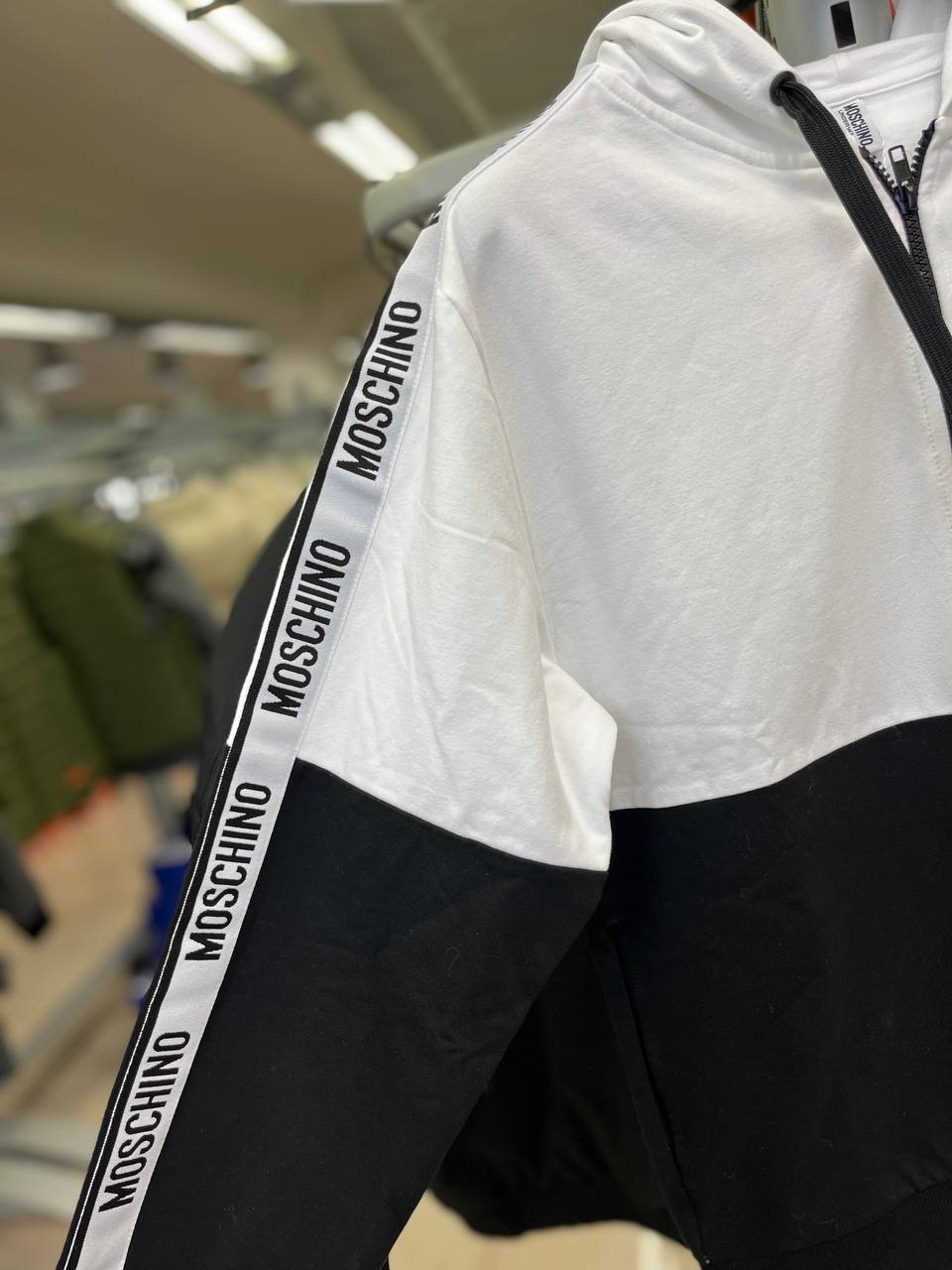 Фото Outlet