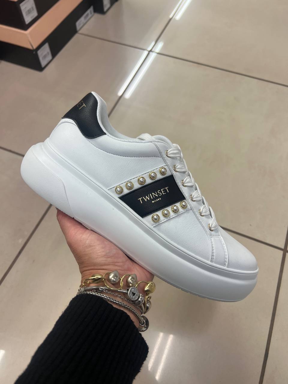 Фото Outlet