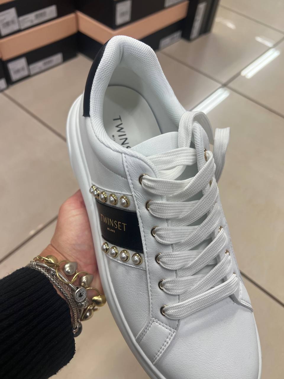 Фото Outlet