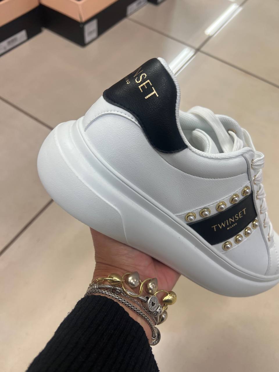 Фото Outlet