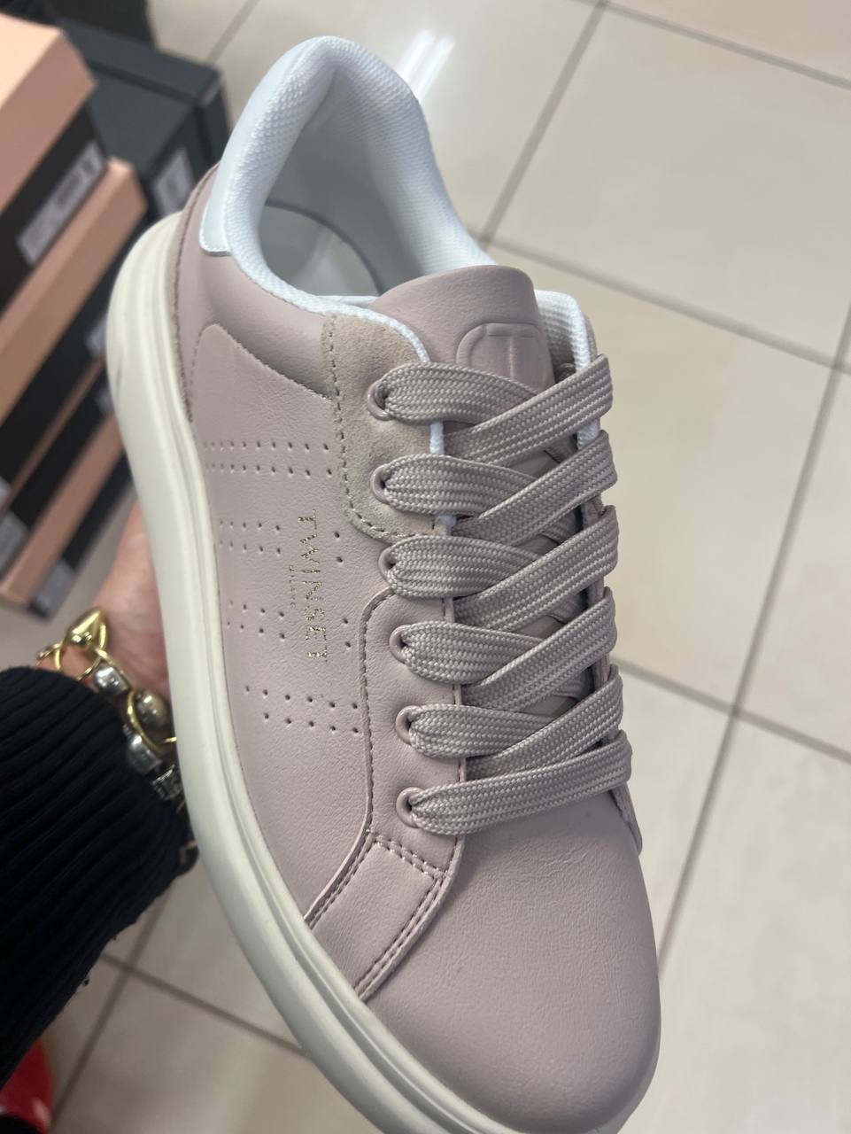 Фото Outlet