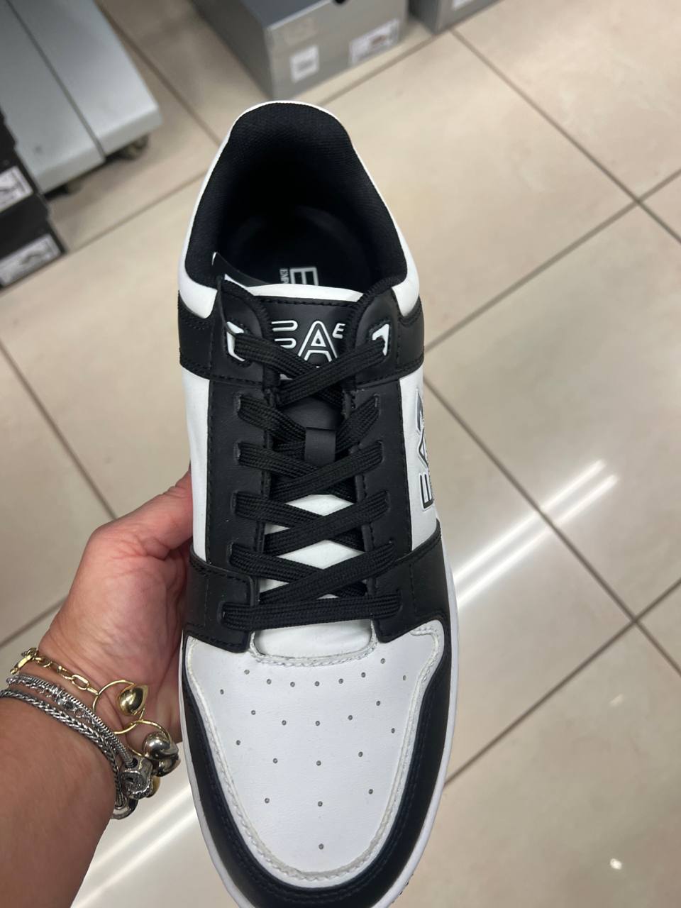 Фото Outlet