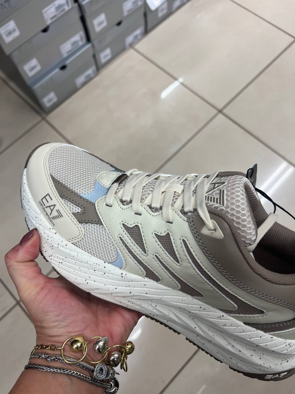 Фото Outlet