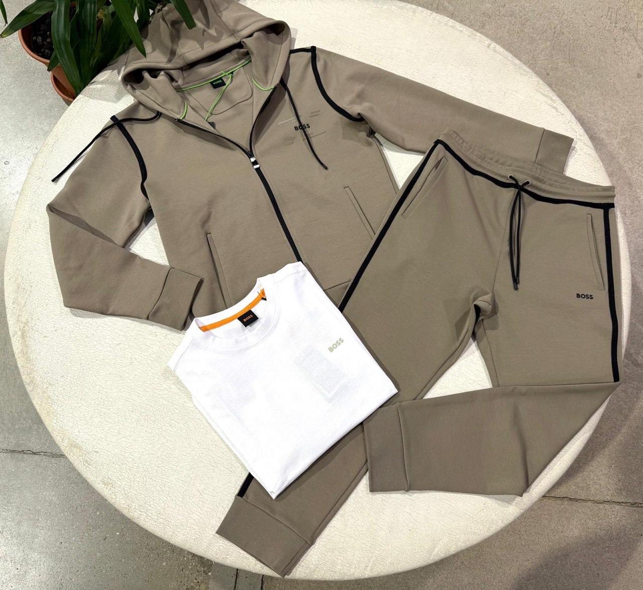 Фото Outlet