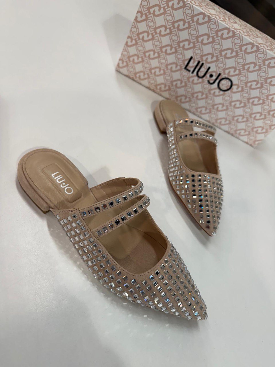 Фото Outlet