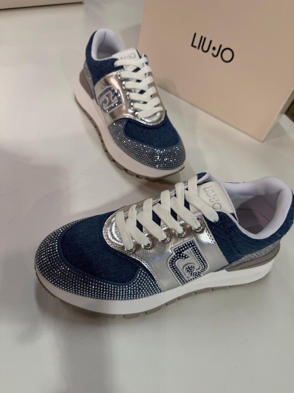 Фото Outlet