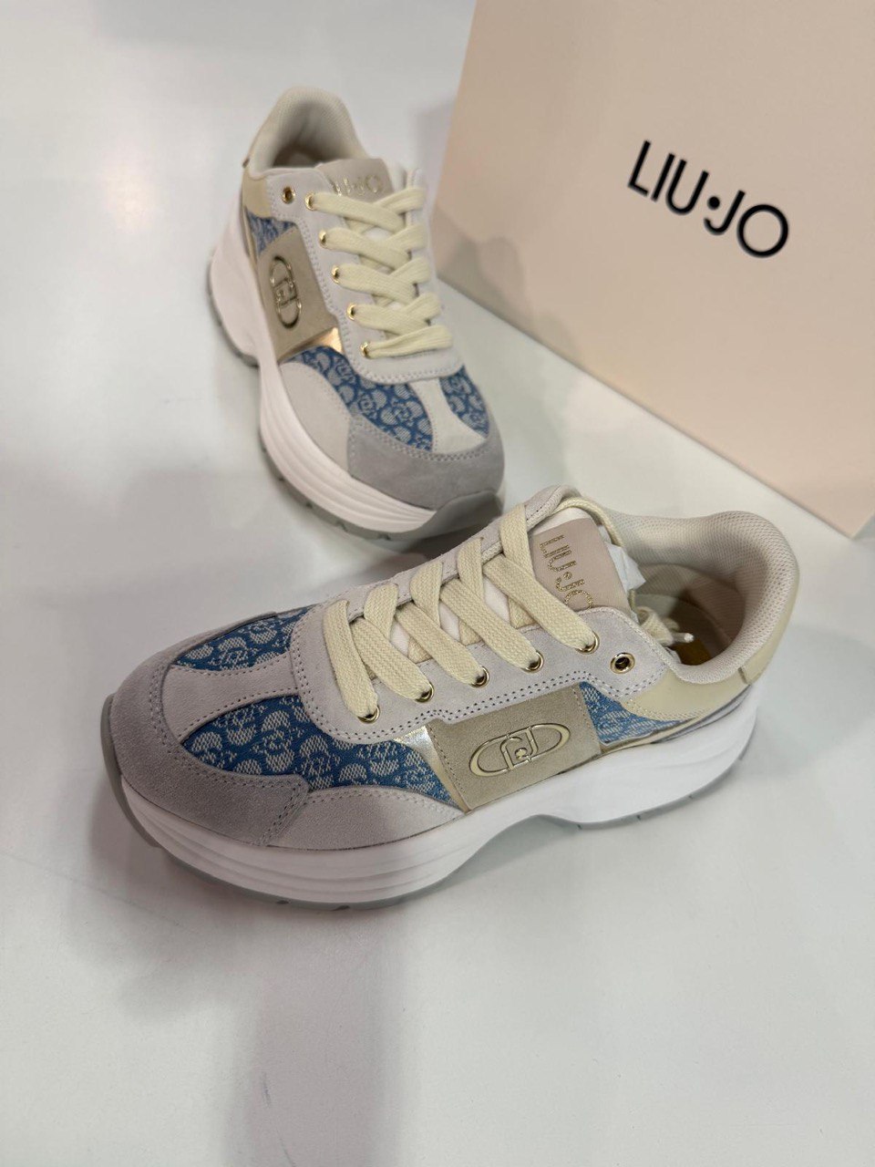 Фото Outlet