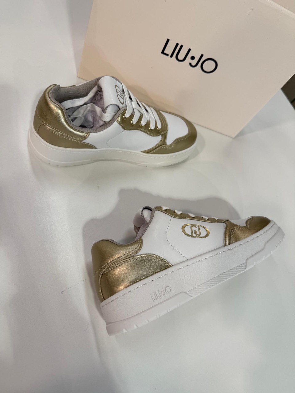 Фото Outlet