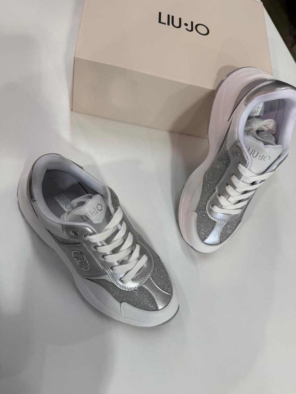 Фото Outlet