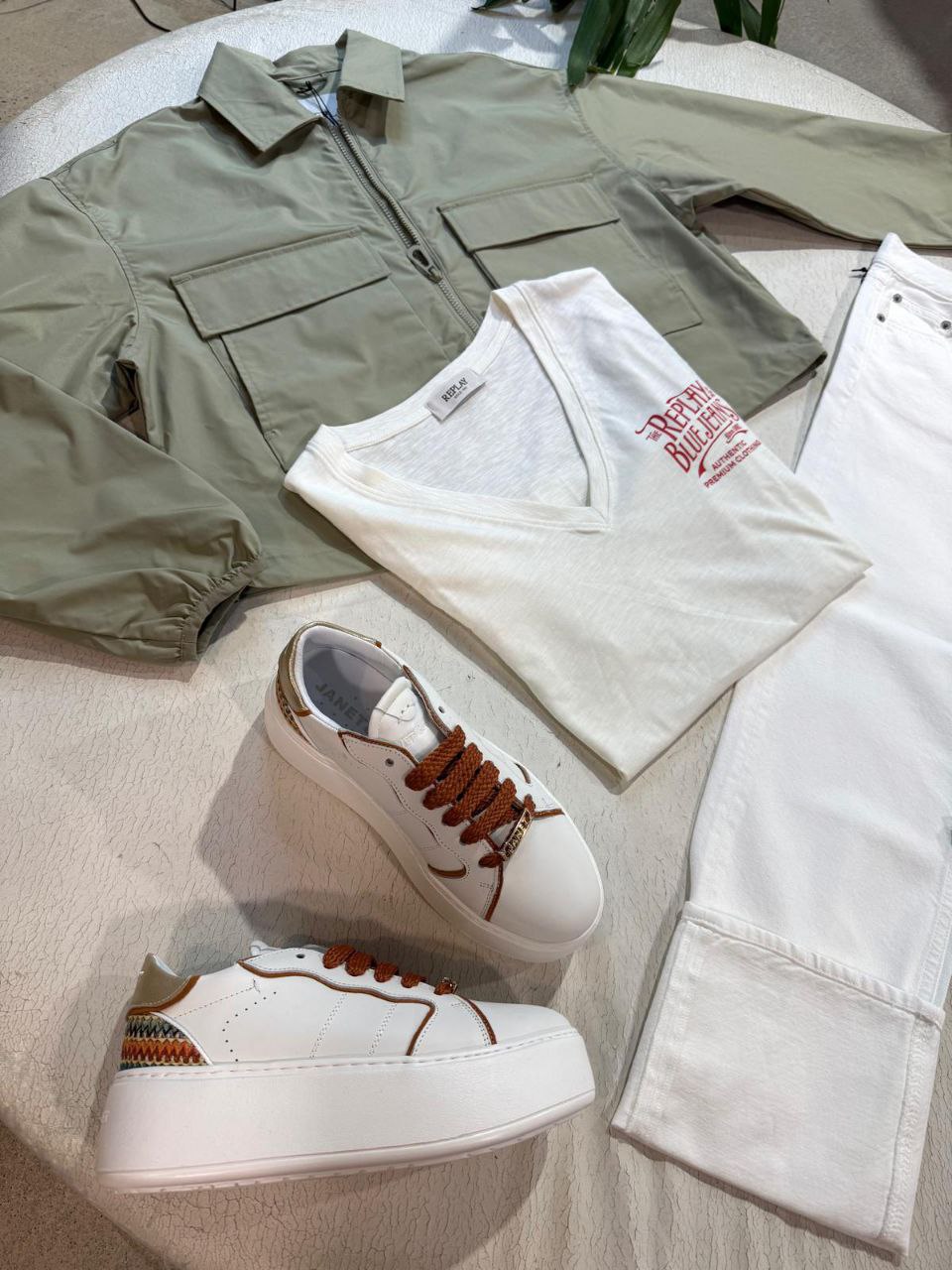 Фото Outlet