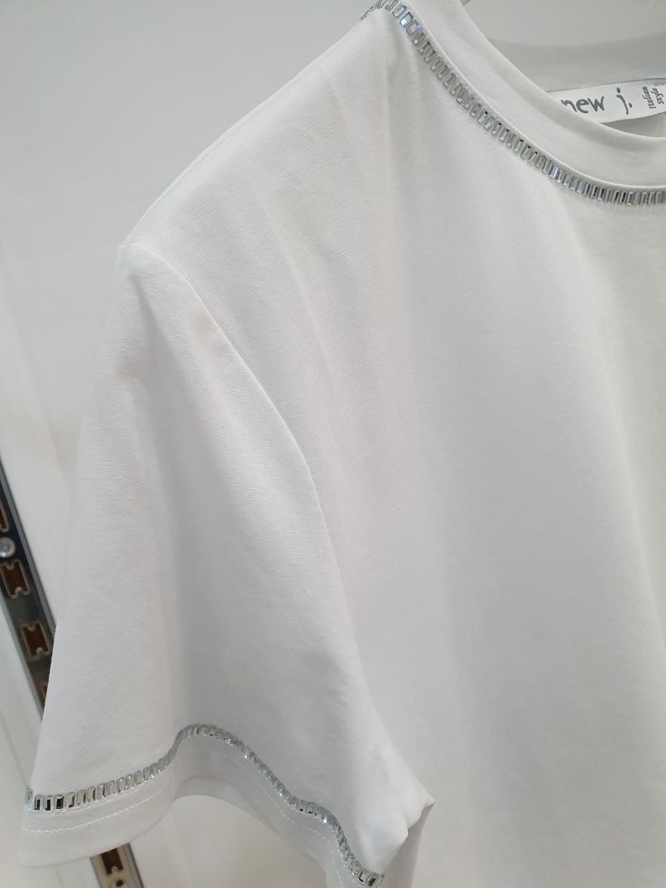 Фото New J