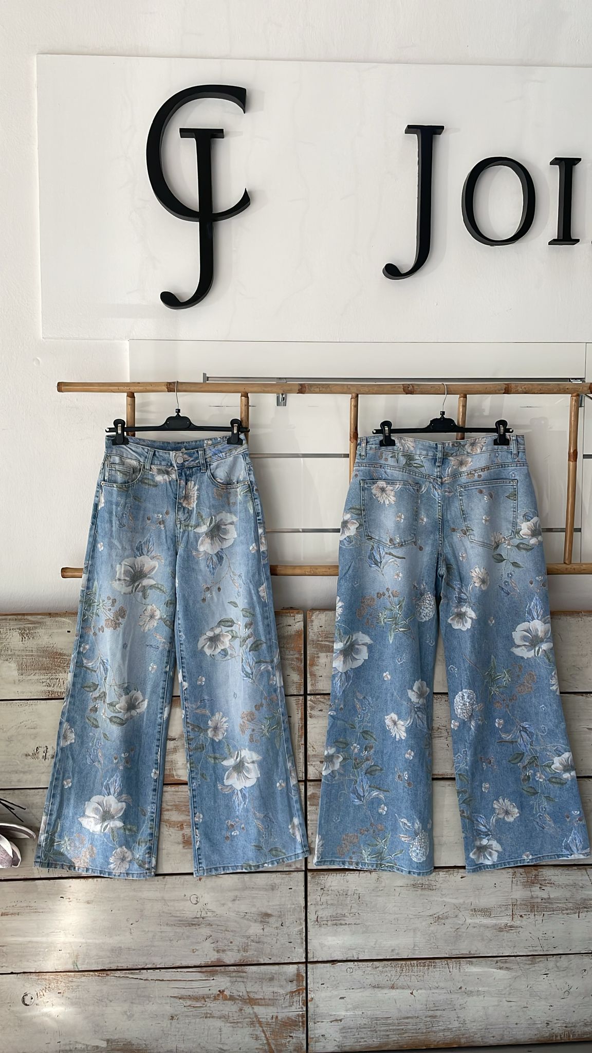 Фото Joie Clair (J-Clair)
