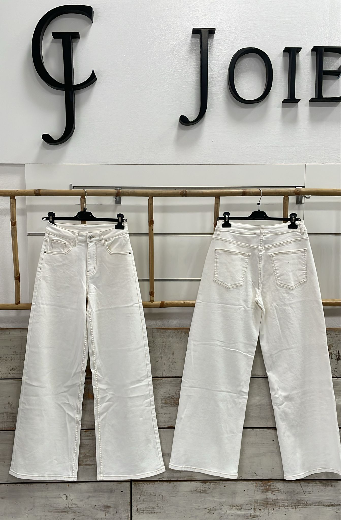 Фото Joie Clair (J-Clair)