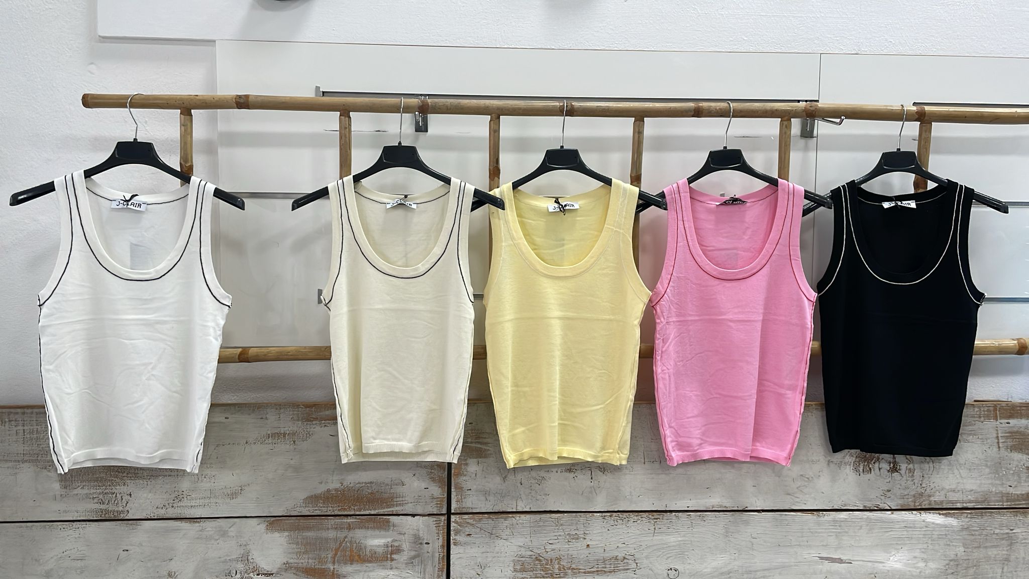 Фото Joie Clair (J-Clair)