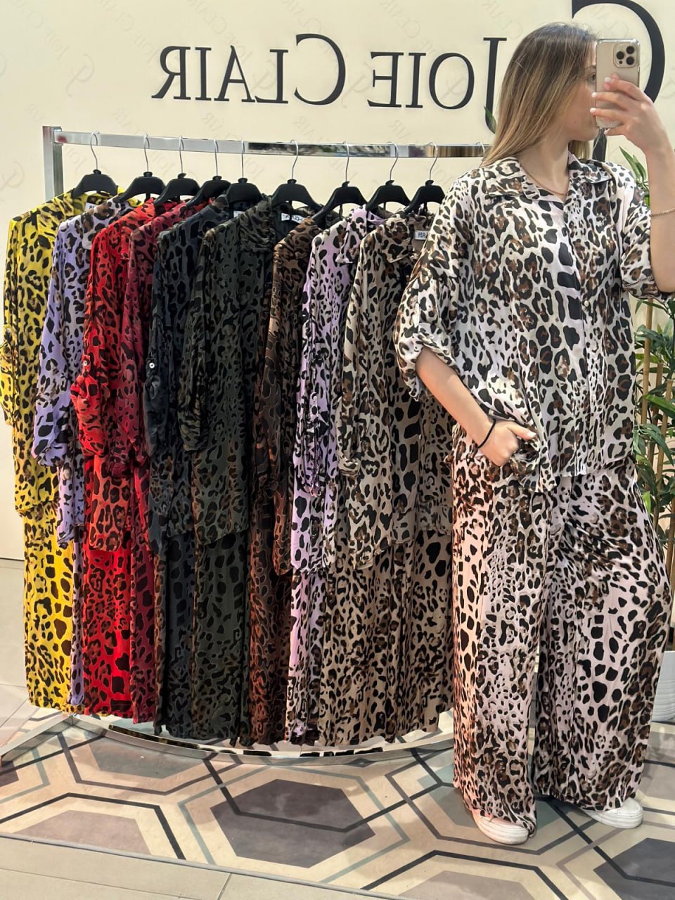 Фото Joie Clair (J-Clair)