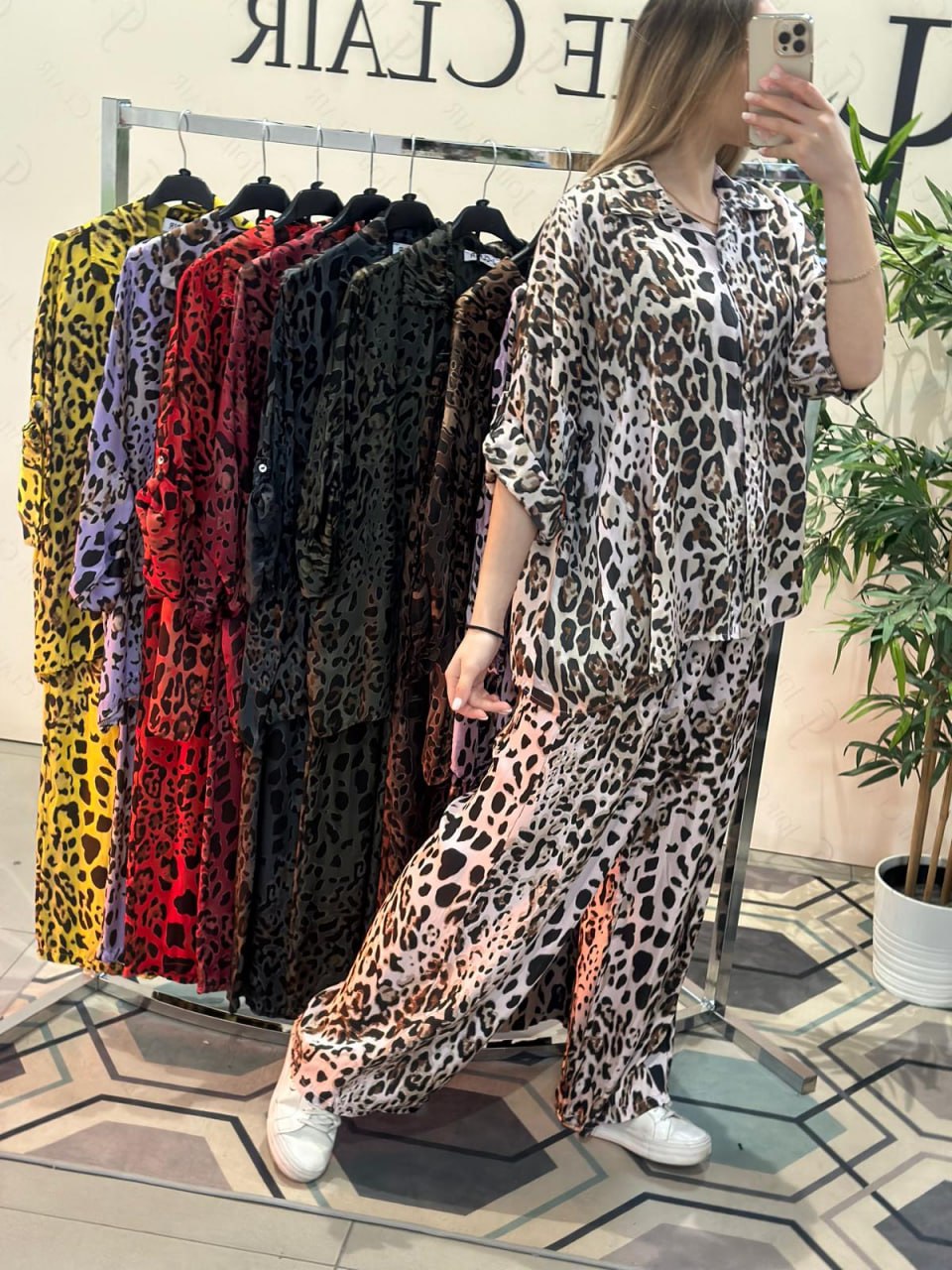 Фото Joie Clair (J-Clair)