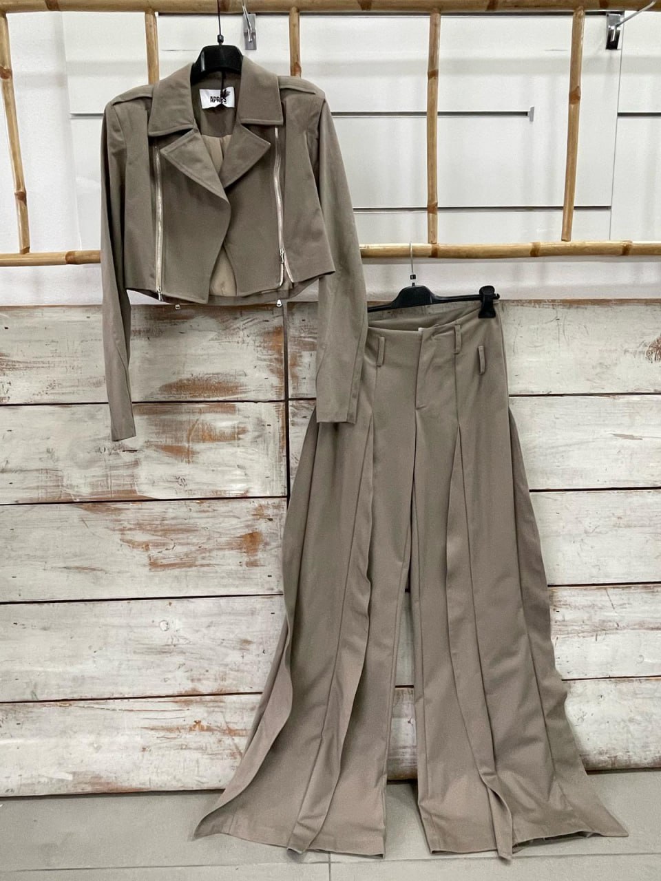 Фото Joie Clair (J-Clair)