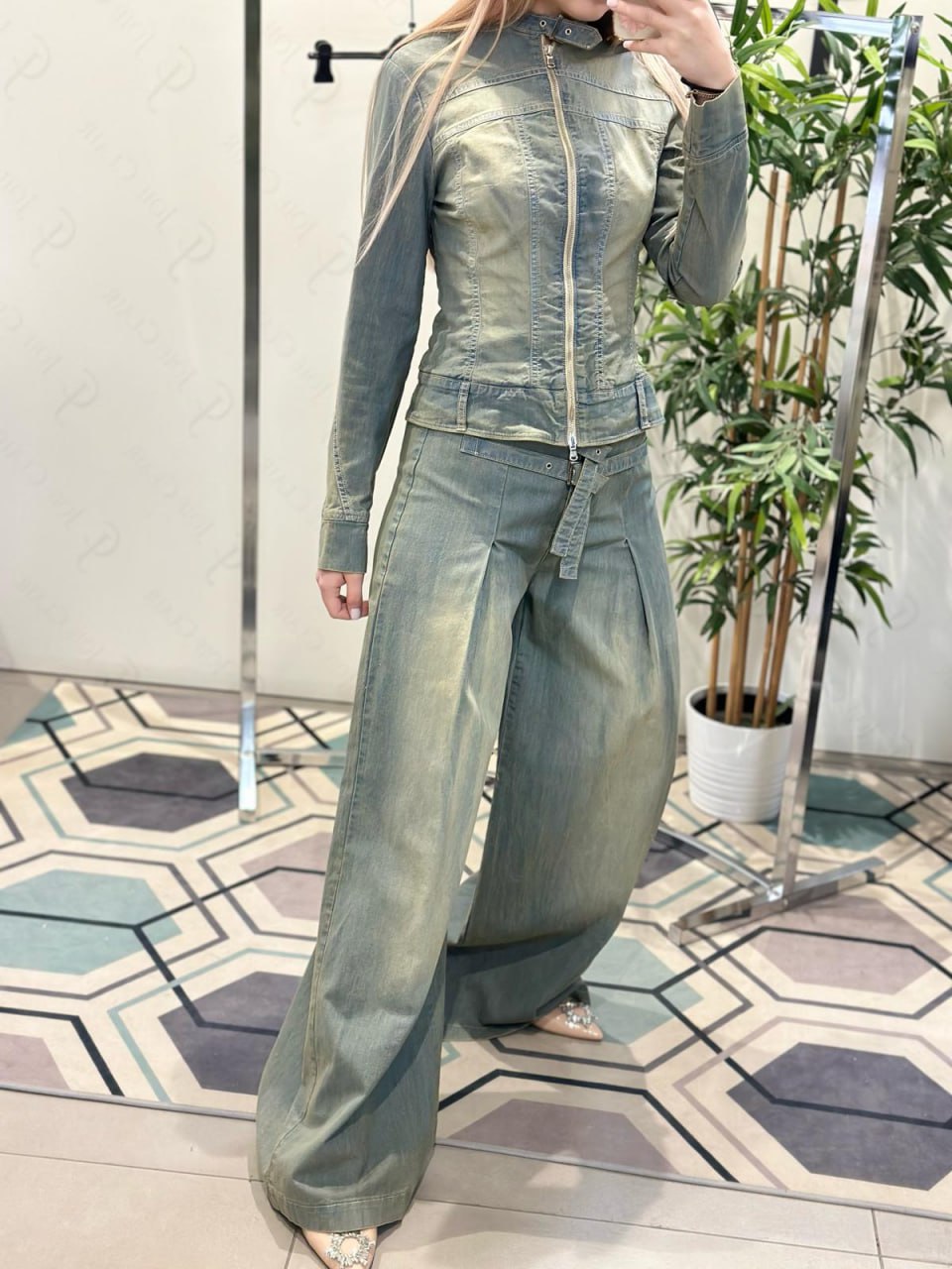 Фото Joie Clair (J-Clair)