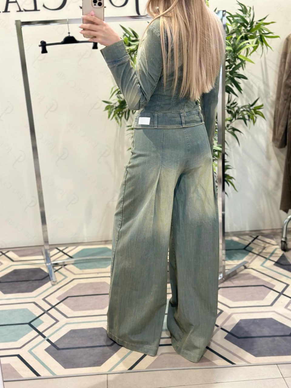 Фото Joie Clair (J-Clair)