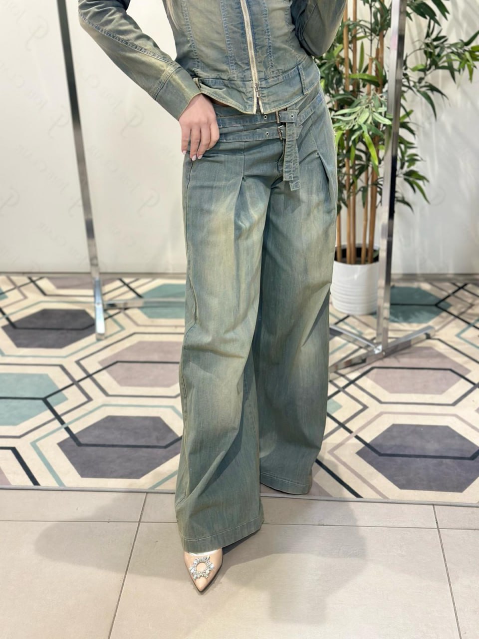 Фото Joie Clair (J-Clair)