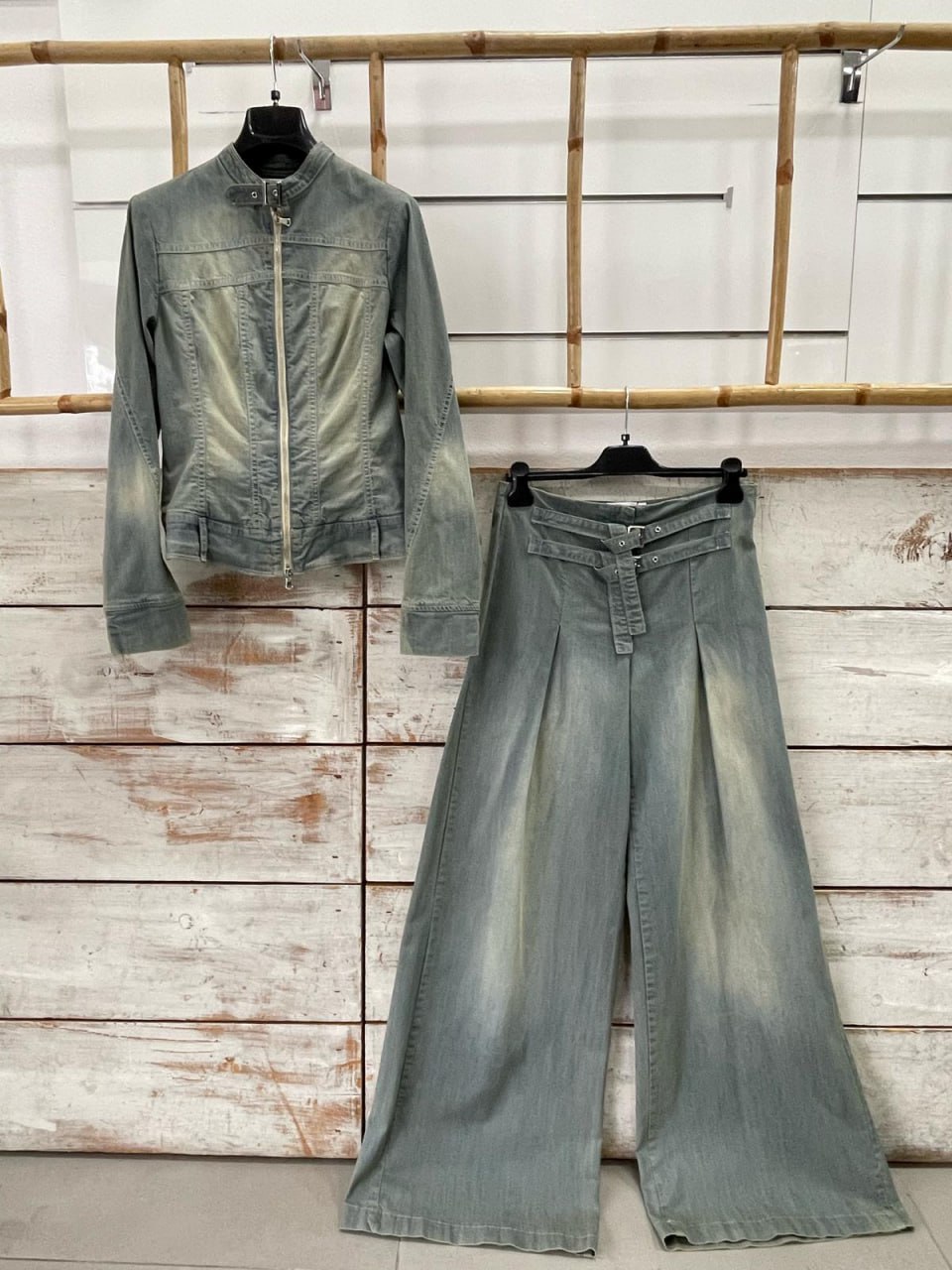 Фото Joie Clair (J-Clair)