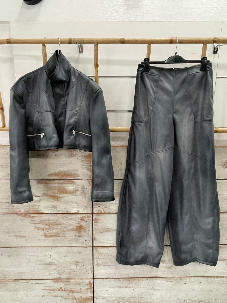 Фото Joie Clair (J-Clair)