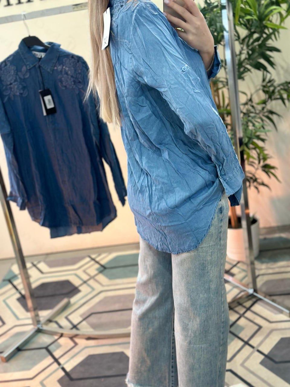 Joie Clair (J-Clair)