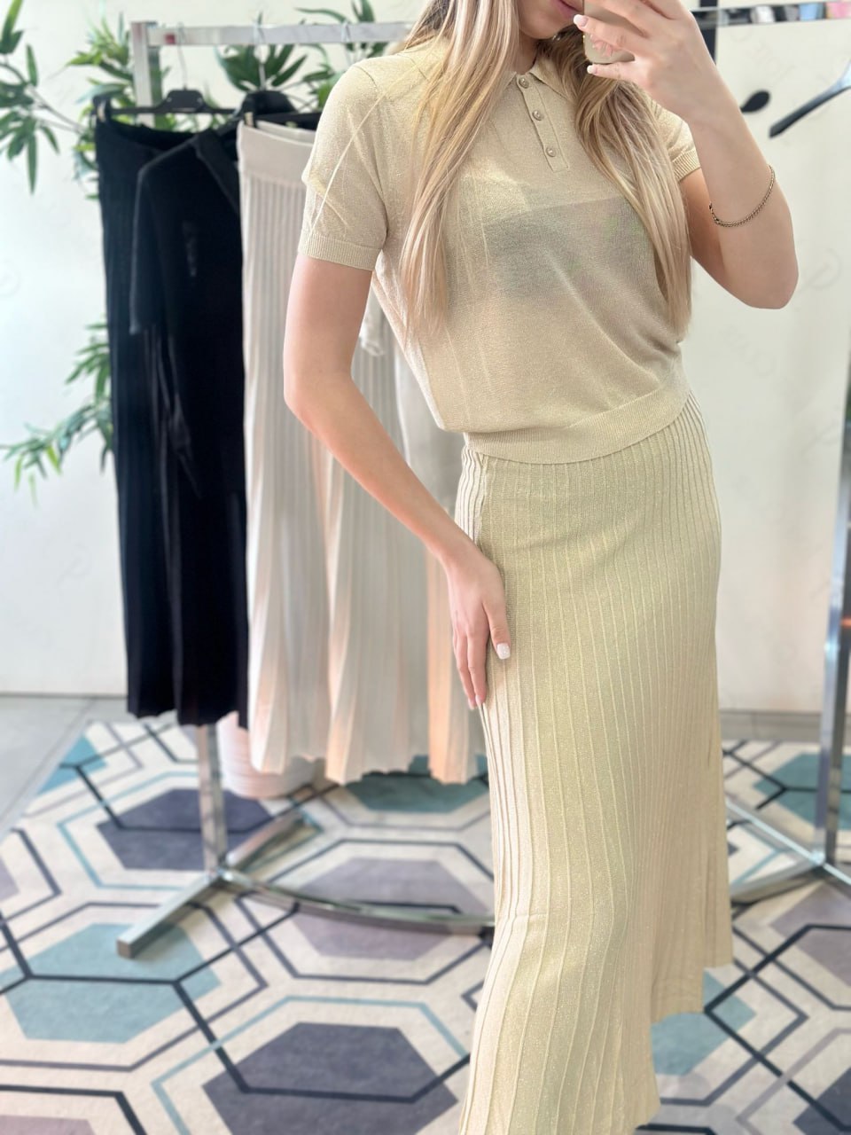 Joie Clair (J-Clair)