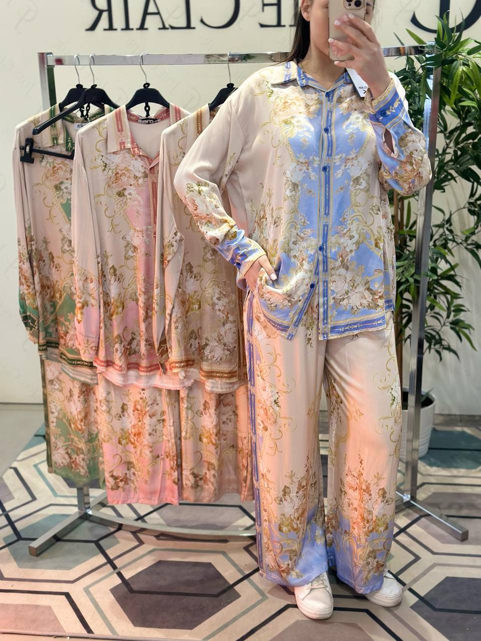 Фото Joie Clair (J-Clair)