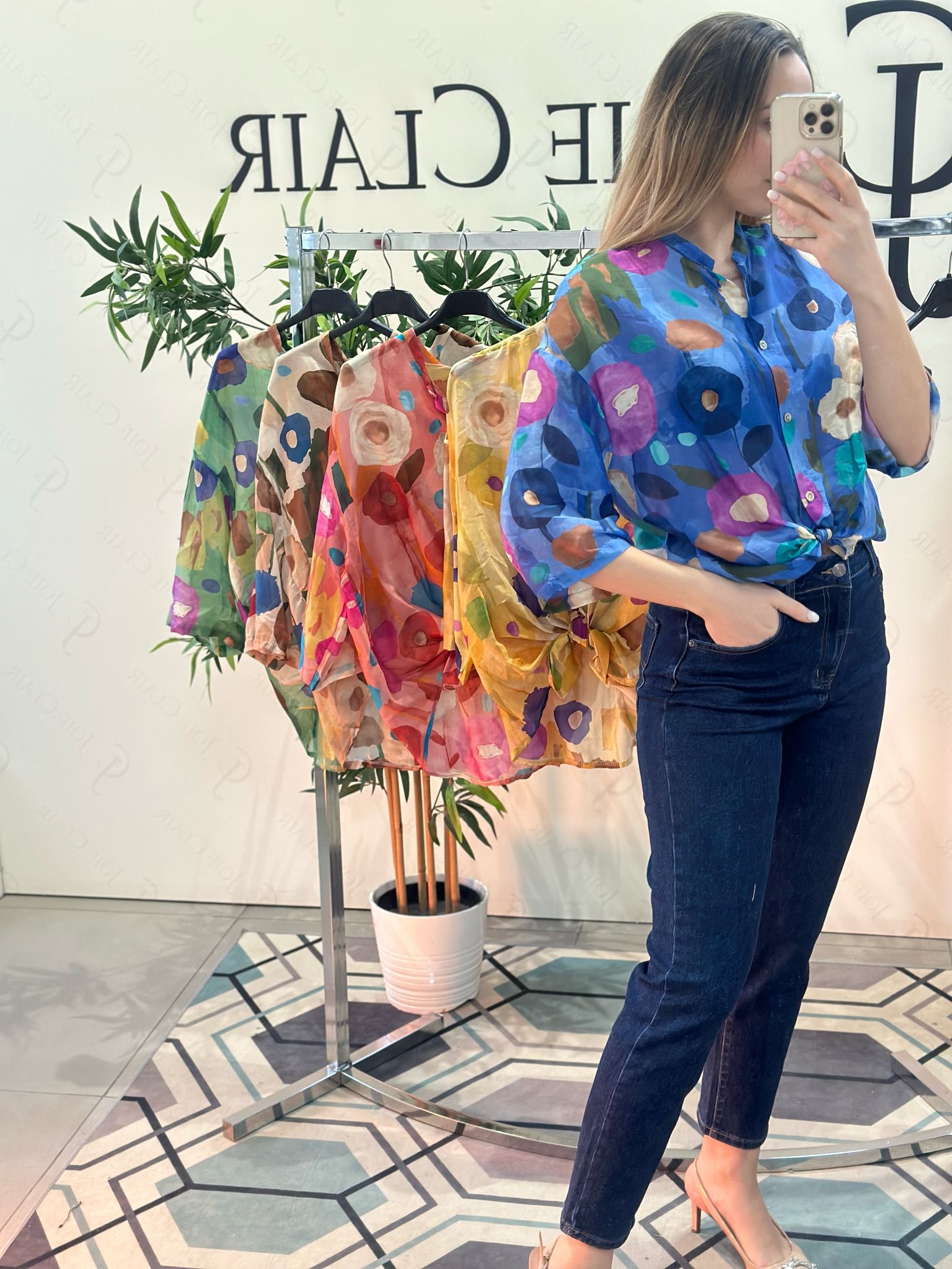 Фото Joie Clair (J-Clair)