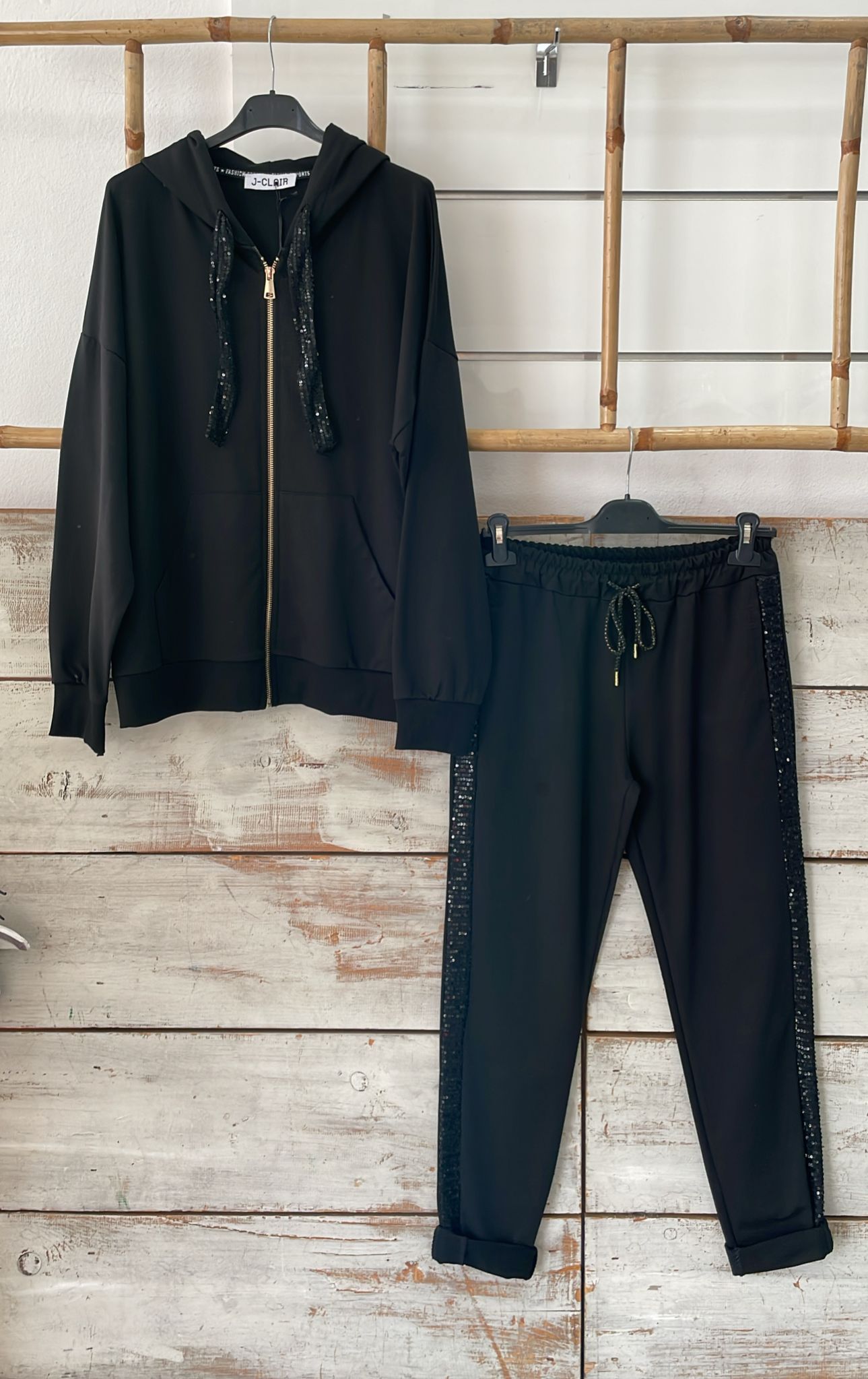 Фото Joie Clair (J-Clair)