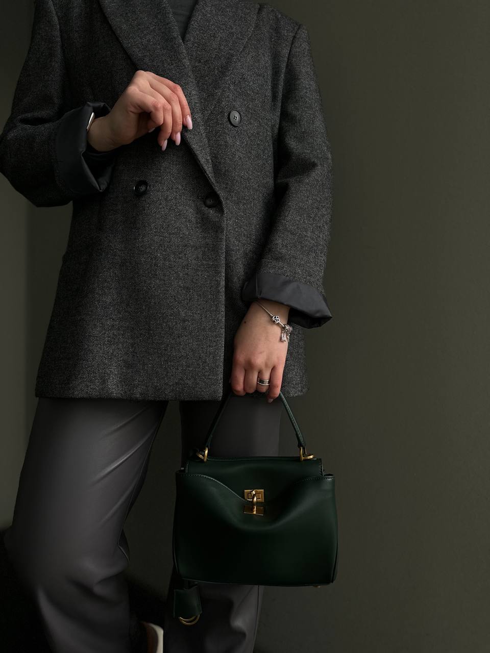 Фото Leather Country