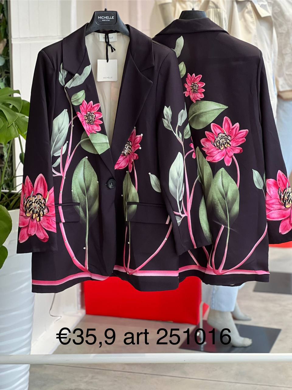 Фото Amelie Follies (Michelle)