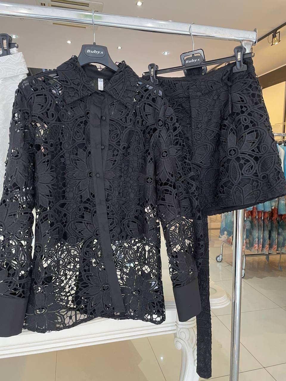 Фото Kitana (Rinascimento, Большие размеры)