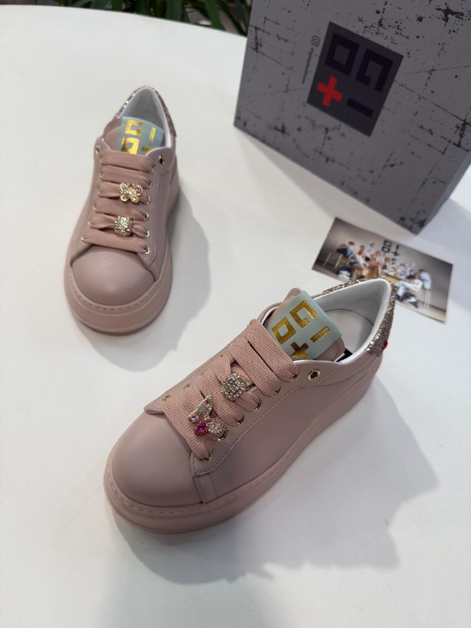 Фото Outlet