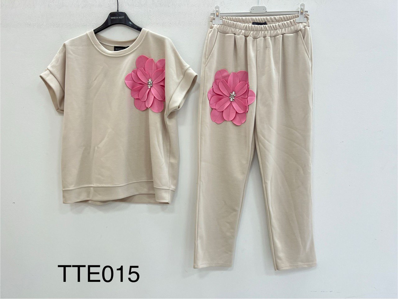 Фото Vanessa Scott