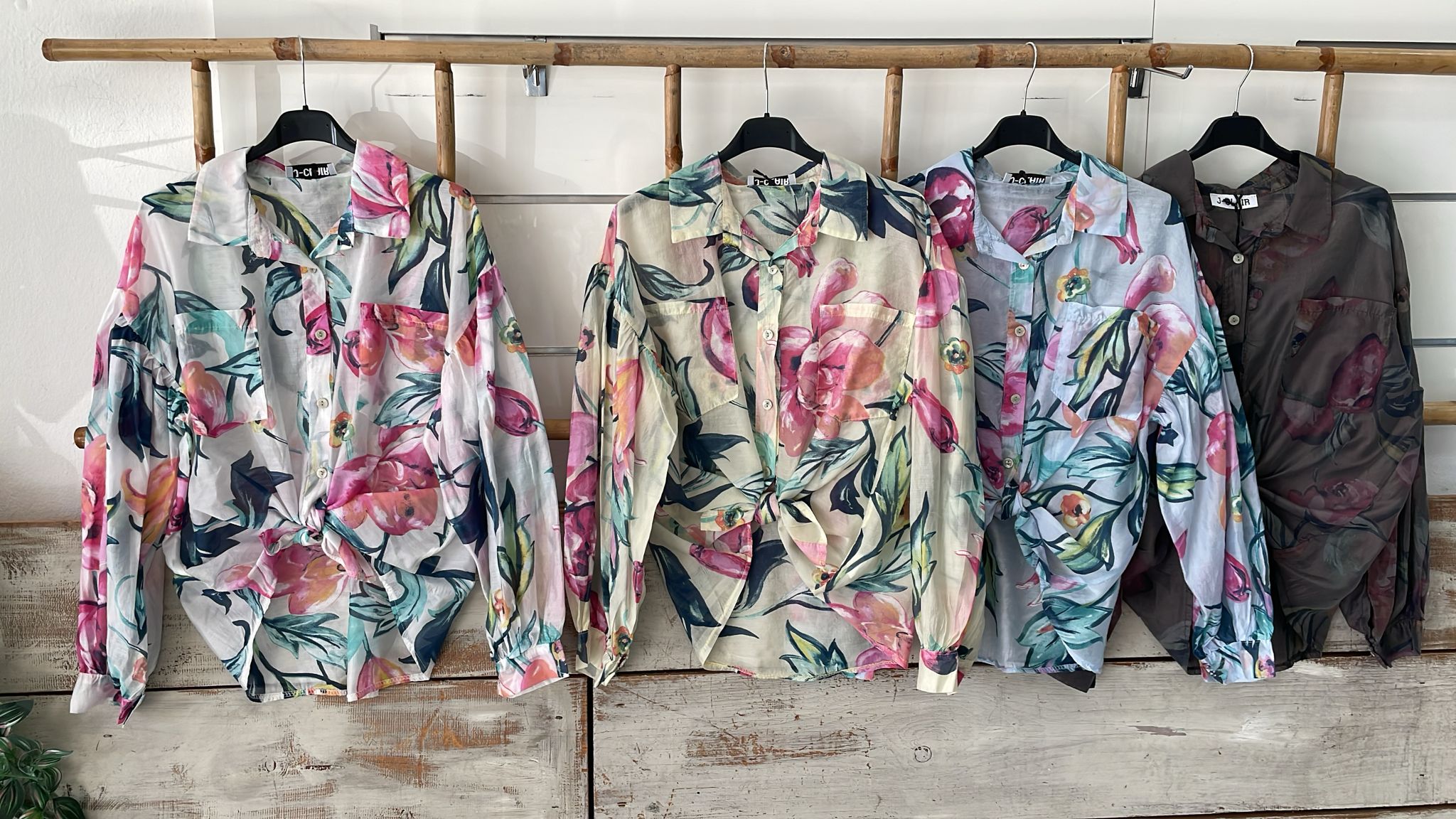 Фото Joie Clair (J-Clair)