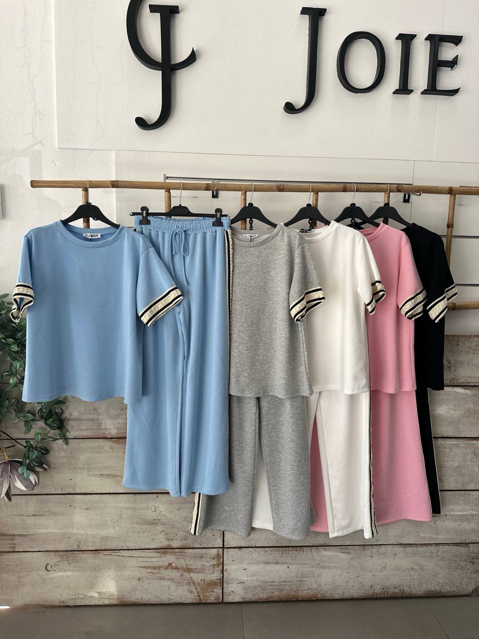 Фото Joie Clair (J-Clair)