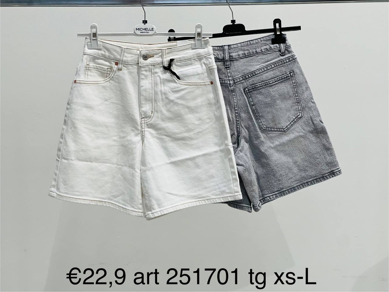 Фото Amelie Follies (Michelle)