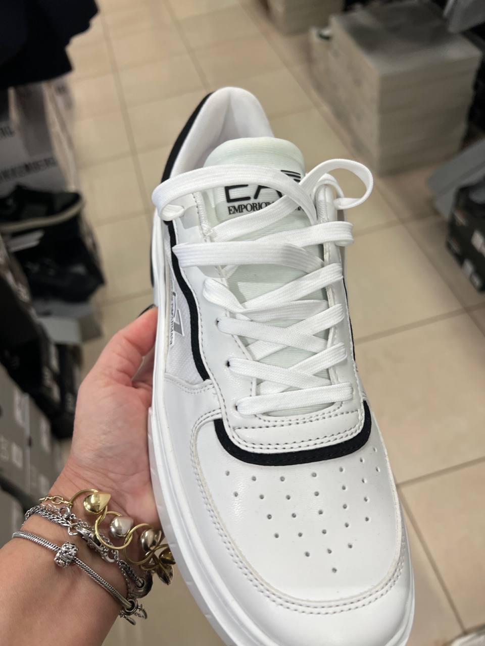 Фото Outlet