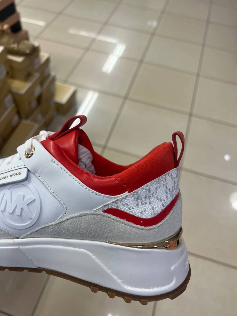 Фото Outlet