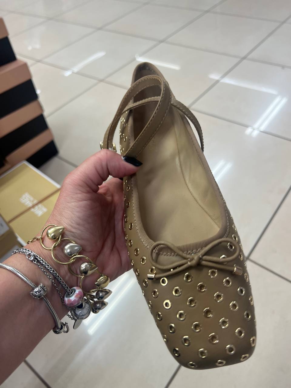 Фото Outlet
