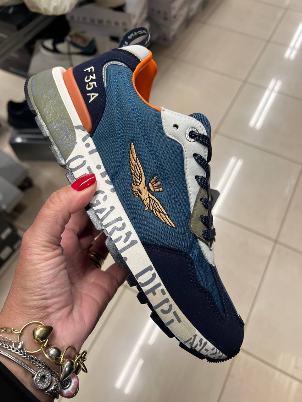 Фото Outlet