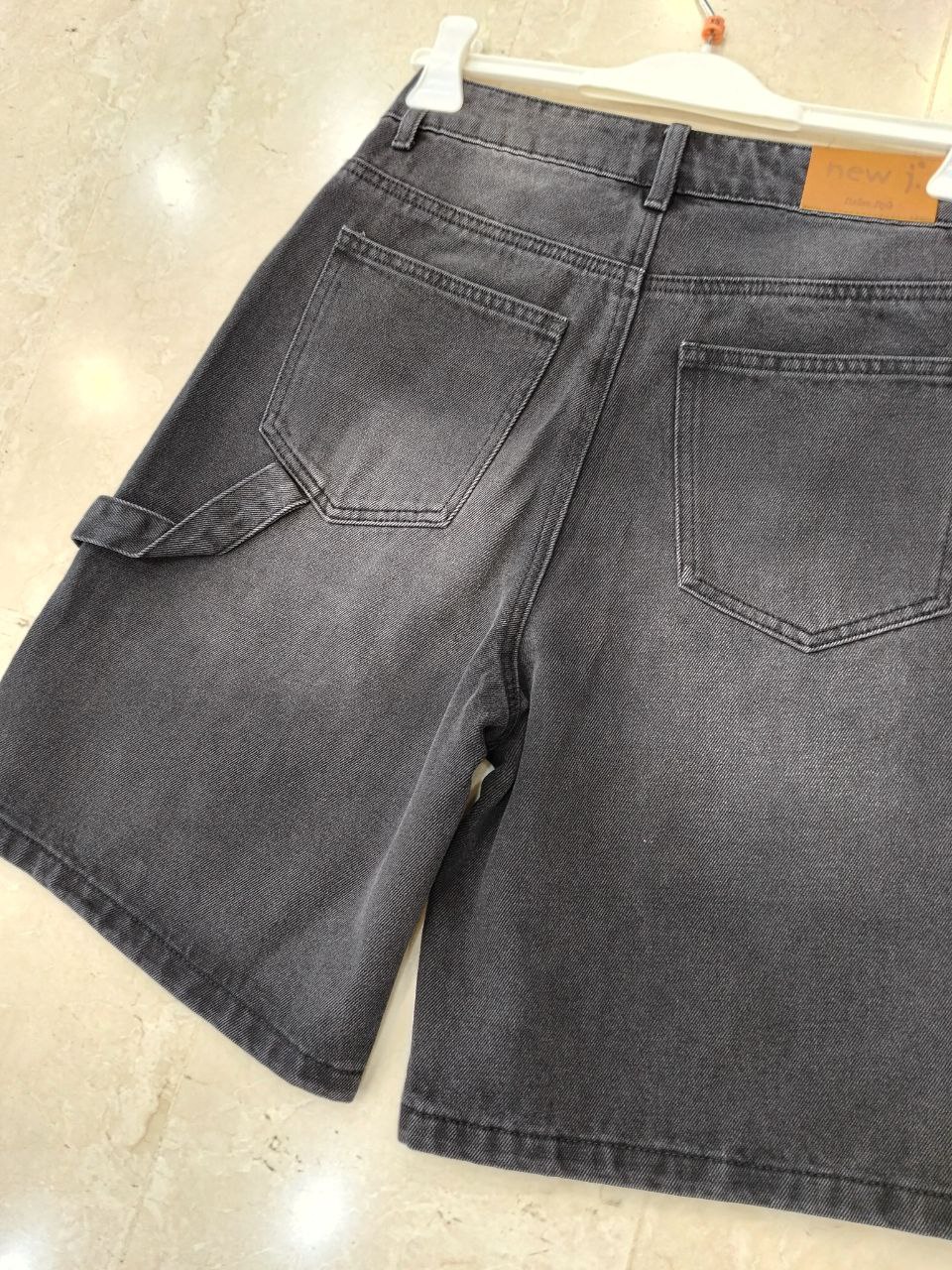 Фото New J