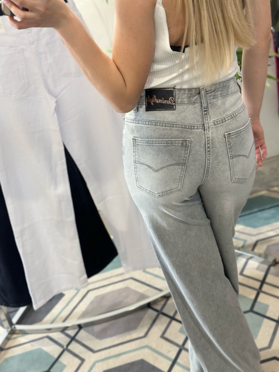Фото Joie Clair (J-Clair)